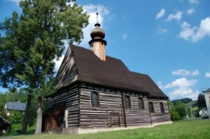 Kostel_svatého_Michala_v_Maršíkově_-_pohled_zepředu,_Velké_Losiny,_okres_Šumperk